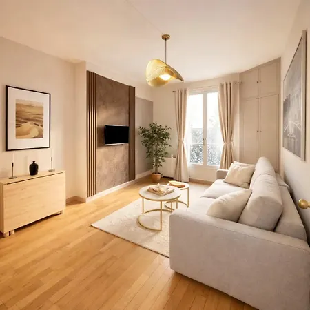 Gare Montparnasse Apartment *
